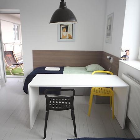 Sport Hostel Chodakowska Warszawa Екстер'єр фото