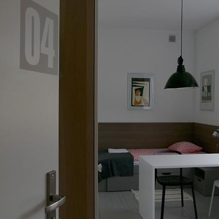 Sport Hostel Chodakowska Warszawa Екстер'єр фото
