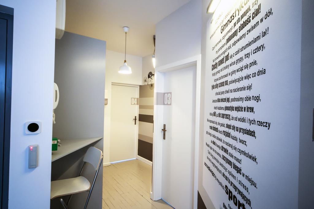 Sport Hostel Chodakowska Warszawa Екстер'єр фото