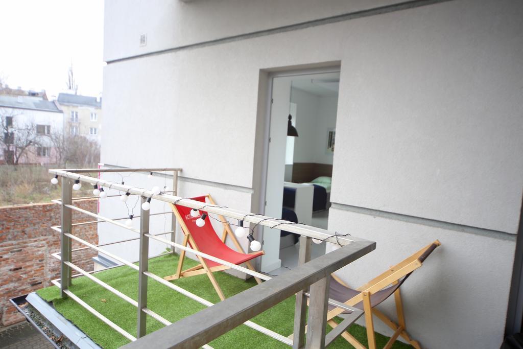 Sport Hostel Chodakowska Warszawa Екстер'єр фото